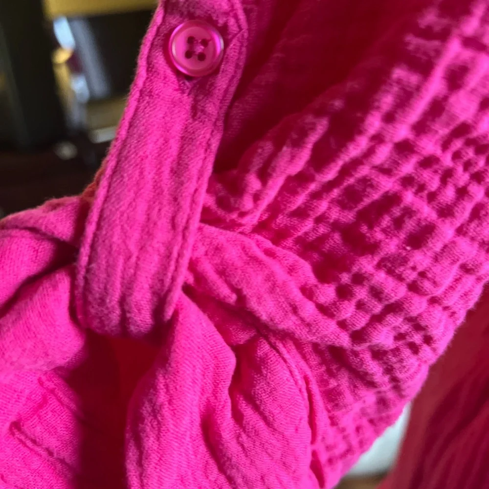 Chico's Vibrant Pink Midi Dress Size 2 Large Barbiecore Spring Loose Fit Pockets - Picture 4 of 10